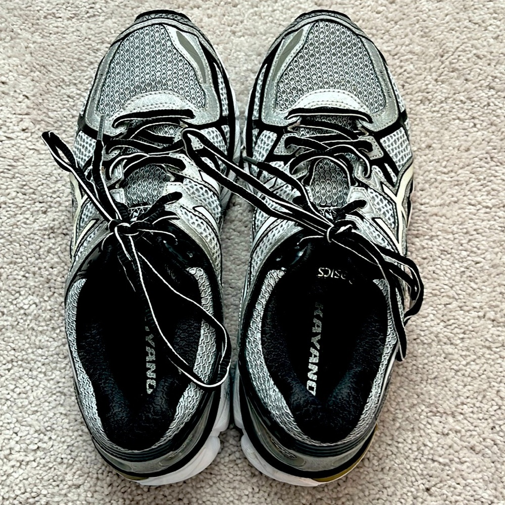 Men’s ASICS Sneakers size 8